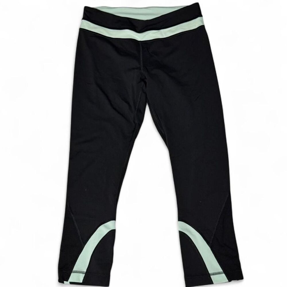 Lululemon Low Rise Capri Leggings Mint Green Trim Women’s Size 6